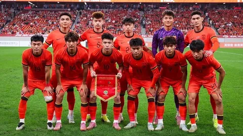 李金羽与劉金東帶隊奪冠，榮膺中乙10月最佳教練獎